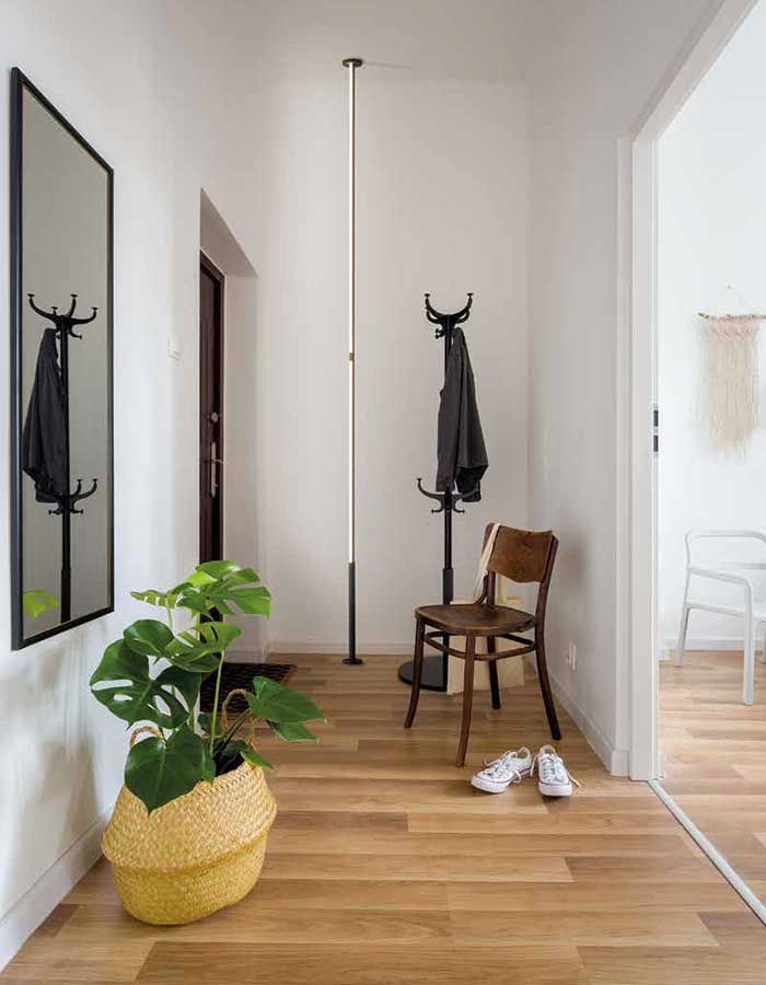 Mantra Vertical piantana Led