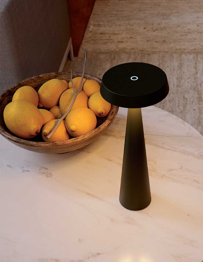 Redo Tao Lampada Tavolo LED Ricaricabile Dimm. IP65 - immagine 3